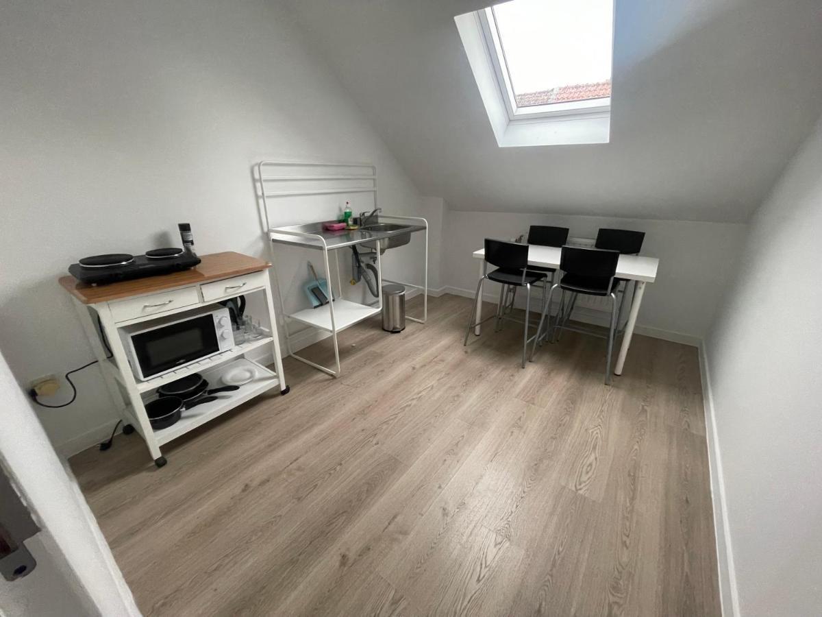 Schaerbeek Room 1 بروكسل المظهر الخارجي الصورة
